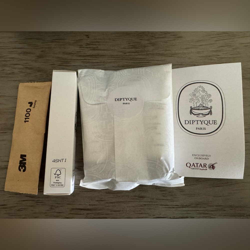 Men’s Diptyque Paris Amenities Bag for Business & First Class Qatar Airlines - Picture 5 of 5